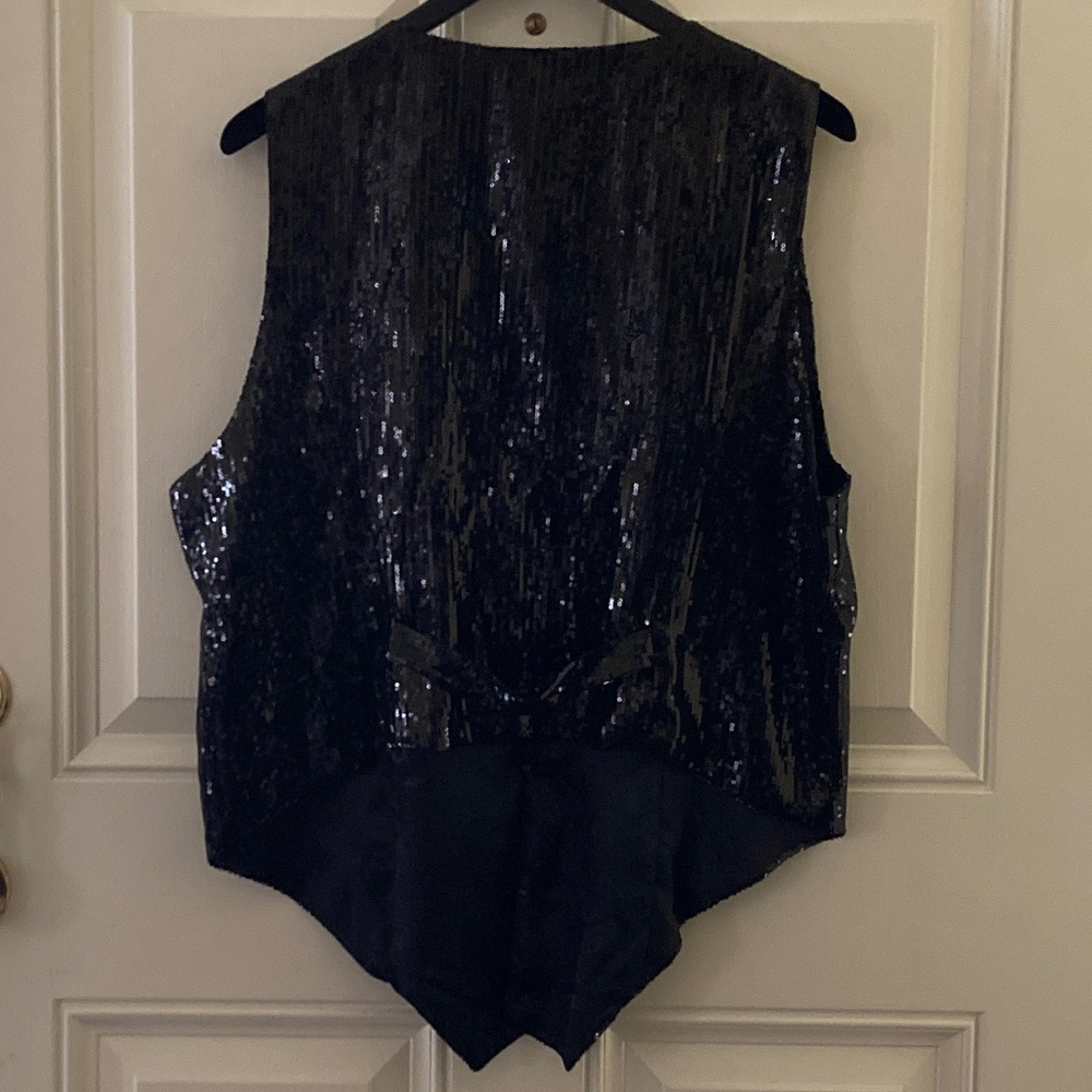 Rachel Zoe Black Sequin Vest/Front Pockets/Belt Detail/Size Large/NEW/NEVER WORN - Picture 3 of 5